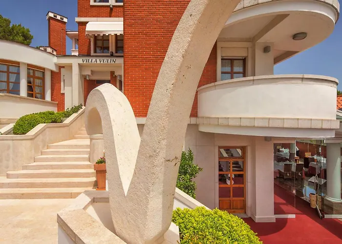 Vulin Casa de hóspedes 4*