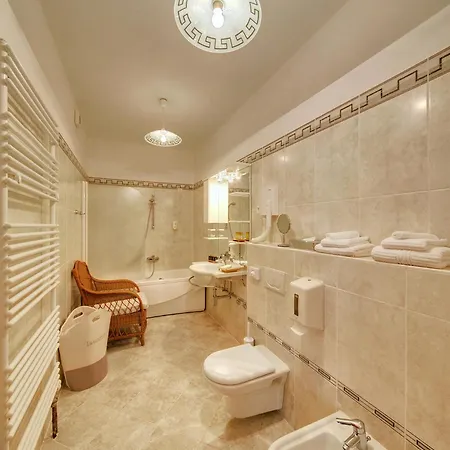 Vulin בית הארחה 4*